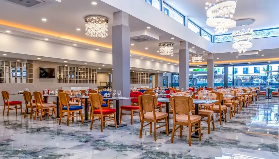 سینت استار هتل کمر